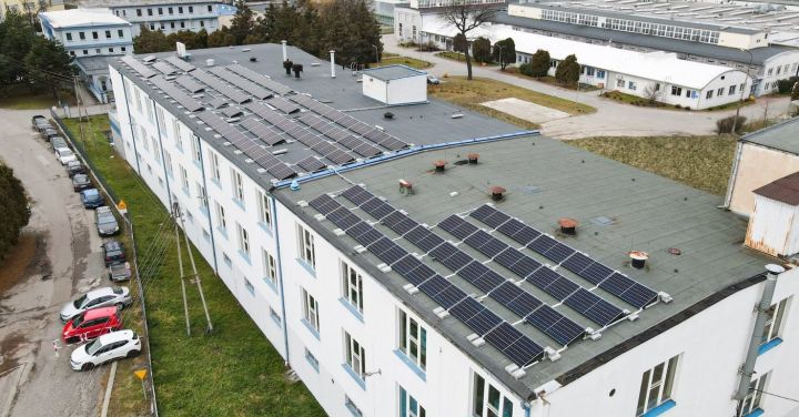 A 50 kWp photovoltaic system on the roof