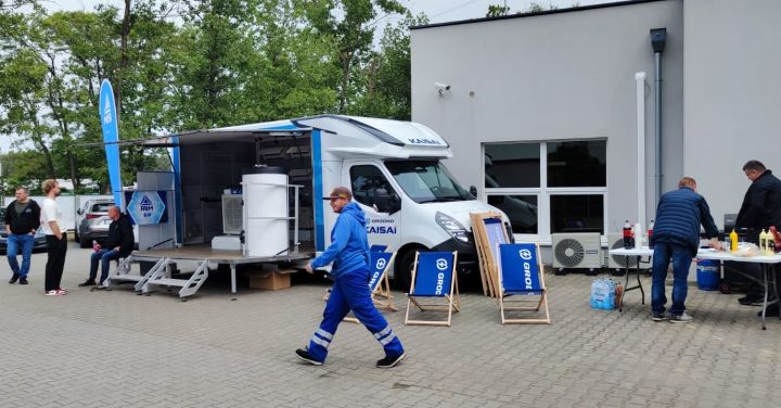 Summer vibes with Auratsu - food, great deals, real talk