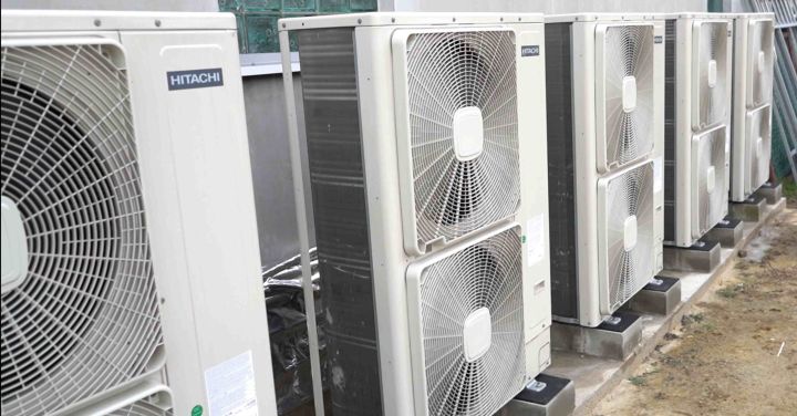 Kaskada pomp ciepła HITACHI