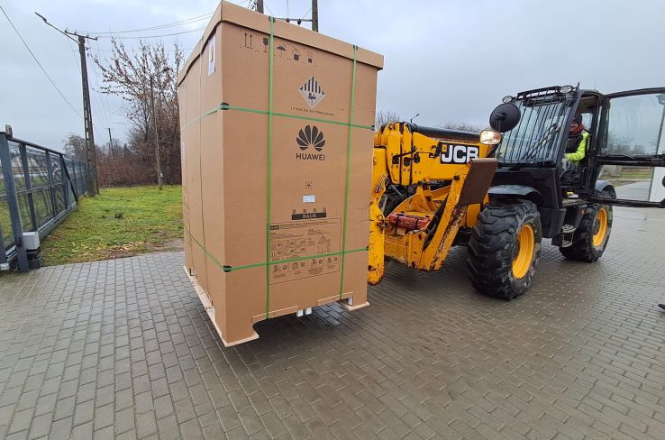 GRODNO dostarcza pierwszy w Polsce magazyn energii Huawei LUNA2000-107 nowej generacji